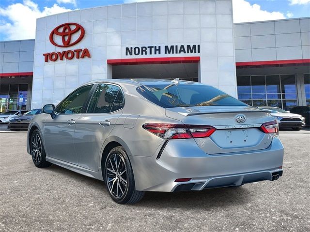 2021 Toyota Camry SE