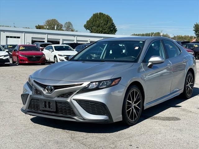 2021 Toyota Camry SE