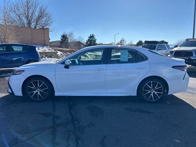 2021 Toyota Camry SE