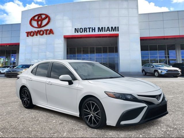 2021 Toyota Camry SE