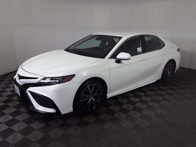 2021 Toyota Camry 