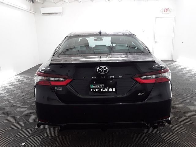 2021 Toyota Camry 