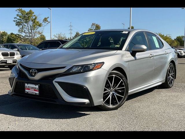 2021 Toyota Camry SE