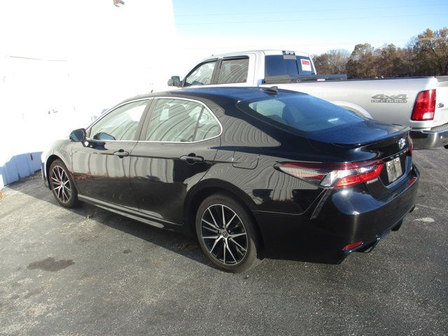 2021 Toyota Camry SE