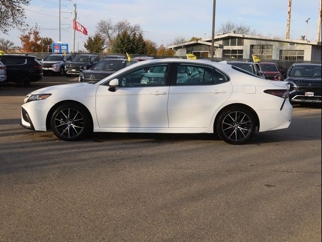 2021 Toyota Camry SE