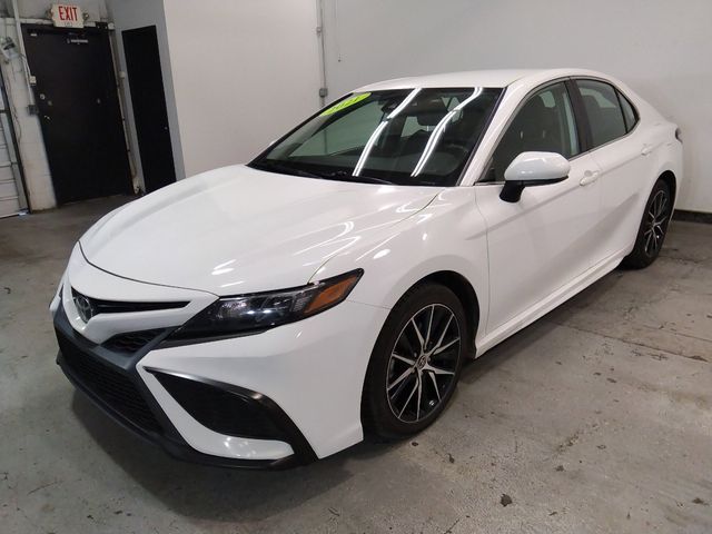 2021 Toyota Camry 