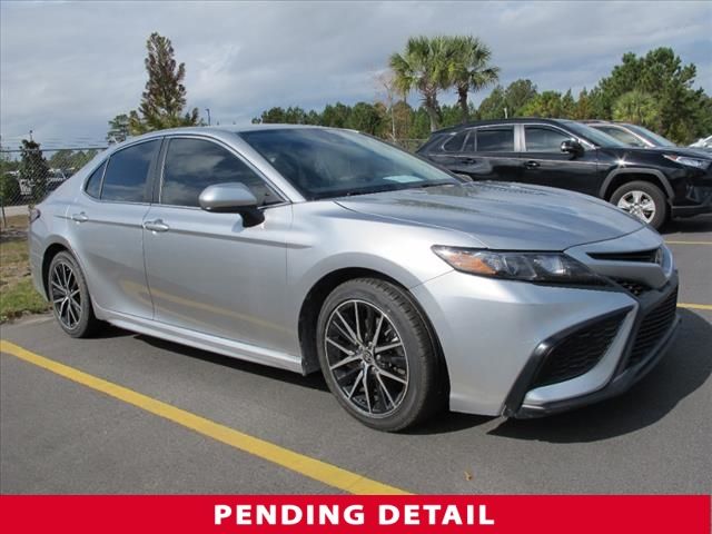 2021 Toyota Camry SE