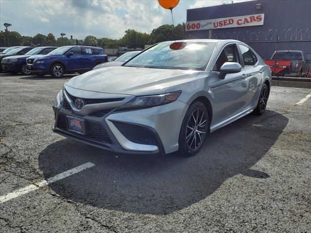 2021 Toyota Camry SE Nightshade