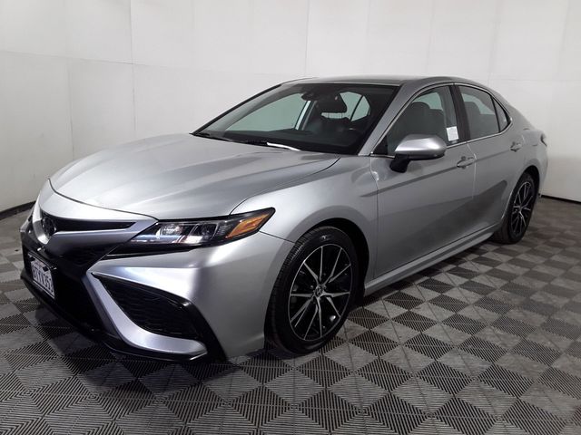 2021 Toyota Camry 