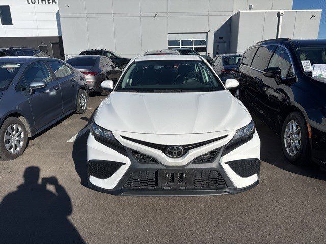 2021 Toyota Camry 