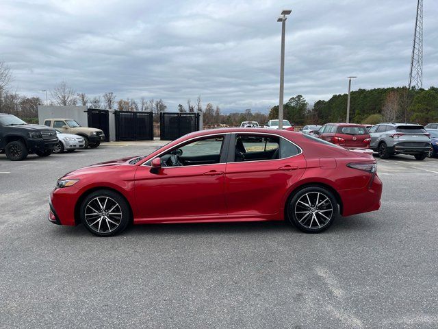 2021 Toyota Camry SE