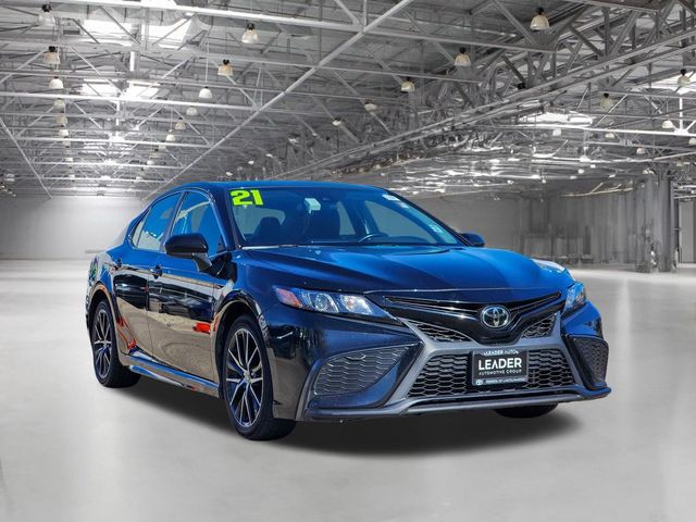 2021 Toyota Camry SE