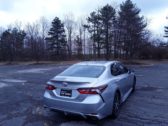 2021 Toyota Camry 