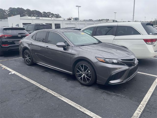 2021 Toyota Camry SE