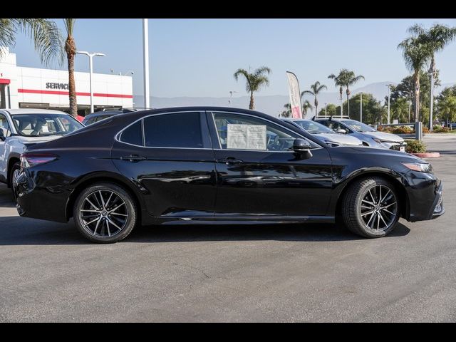 2021 Toyota Camry SE Nightshade