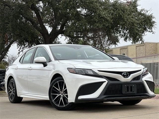 2021 Toyota Camry SE