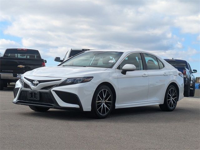 2021 Toyota Camry SE