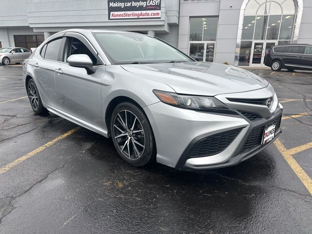 2021 Toyota Camry SE