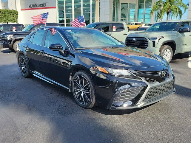 2021 Toyota Camry SE