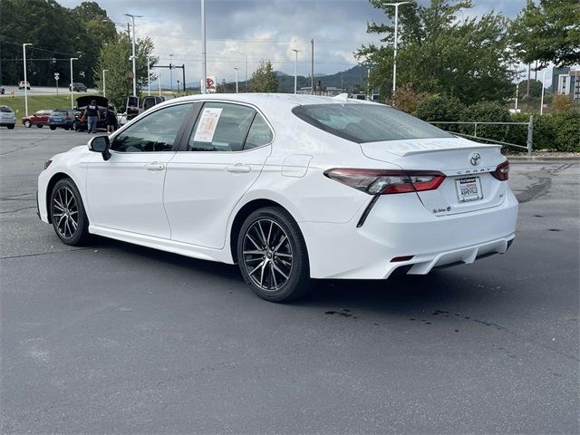 2021 Toyota Camry SE