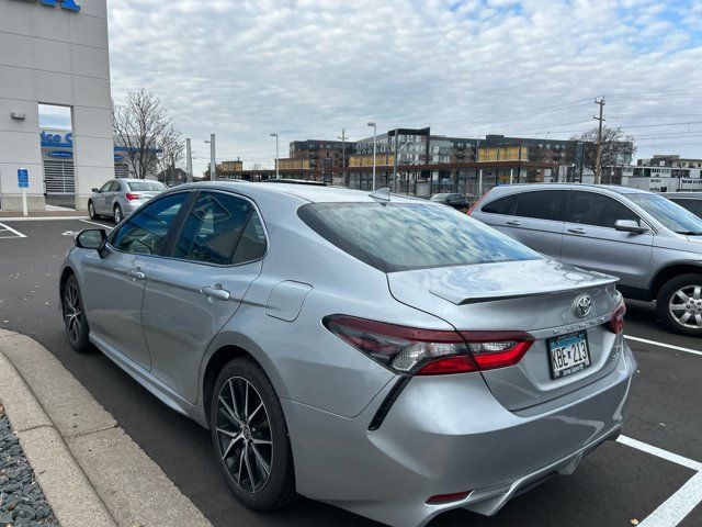 2021 Toyota Camry SE