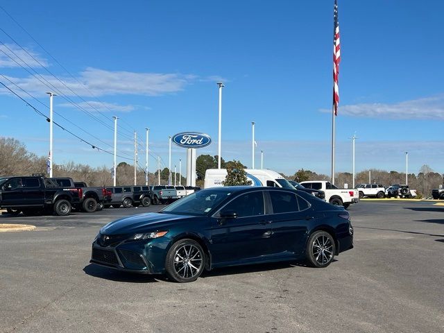 2021 Toyota Camry SE