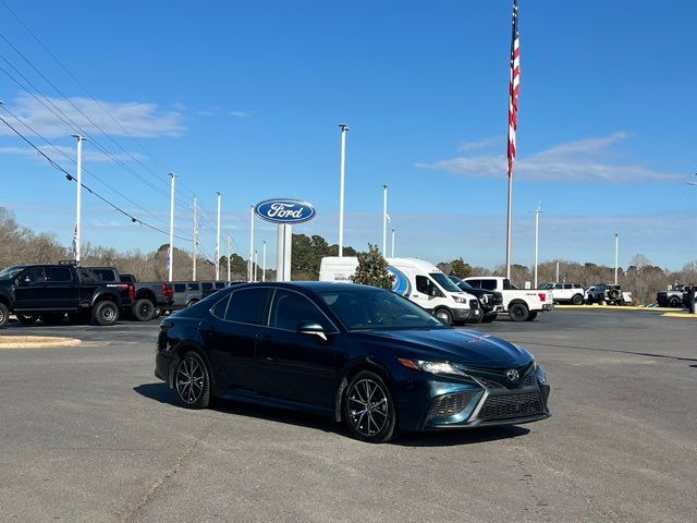 2021 Toyota Camry SE