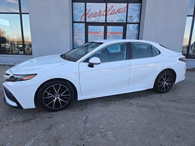 2021 Toyota Camry SE