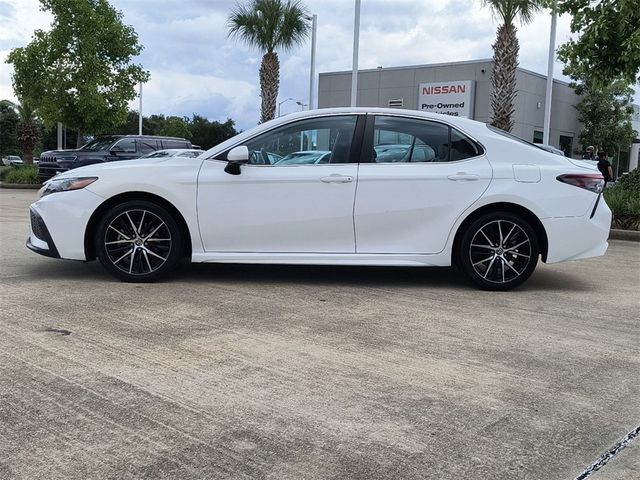 2021 Toyota Camry SE