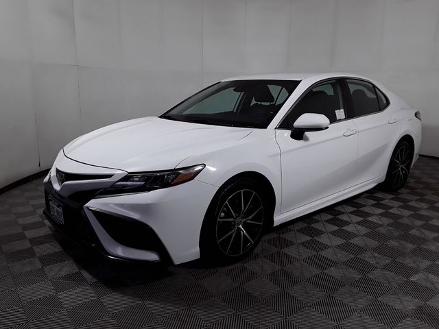 2021 Toyota Camry 