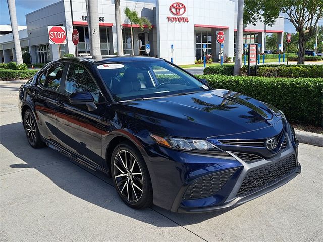 2021 Toyota Camry SE