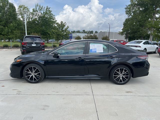 2021 Toyota Camry SE