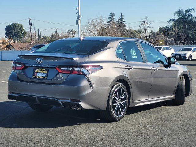 2021 Toyota Camry SE