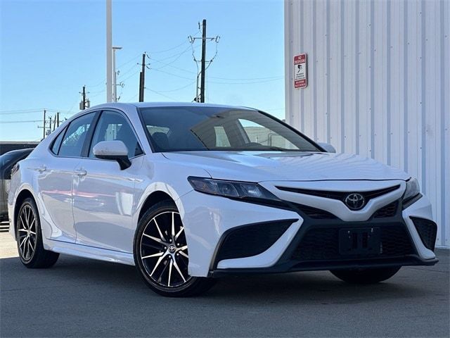 2021 Toyota Camry SE