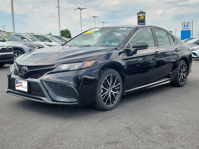 2021 Toyota Camry SE