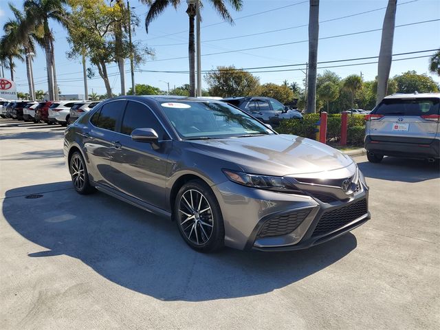 2021 Toyota Camry SE