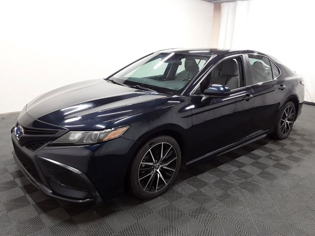 2021 Toyota Camry 