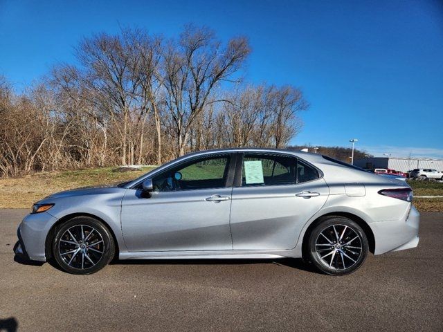 2021 Toyota Camry SE