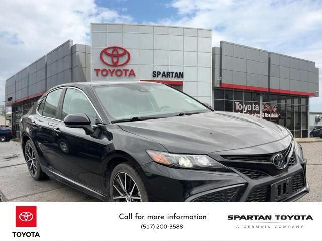 2021 Toyota Camry SE