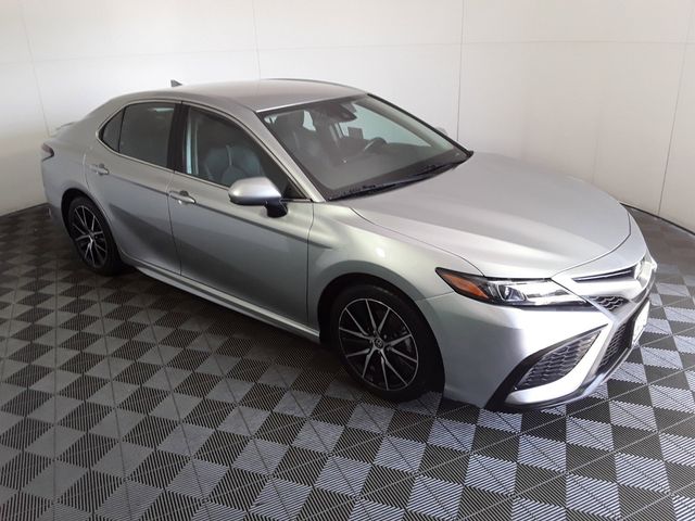 2021 Toyota Camry 