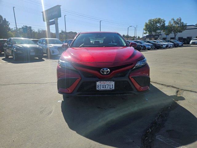 2021 Toyota Camry SE