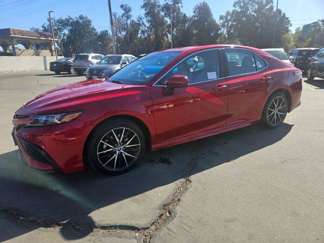 2021 Toyota Camry SE