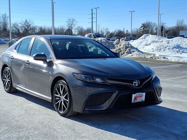 2021 Toyota Camry SE