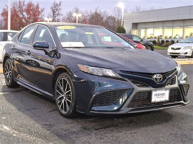 2021 Toyota Camry SE