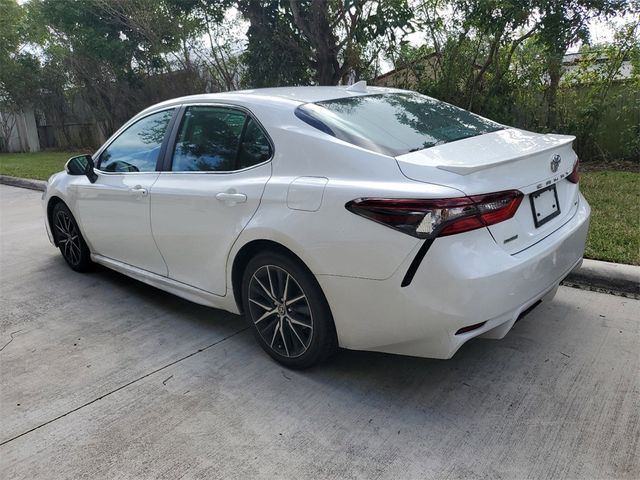 2021 Toyota Camry SE