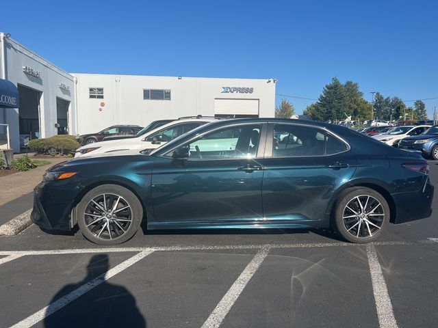 2021 Toyota Camry SE