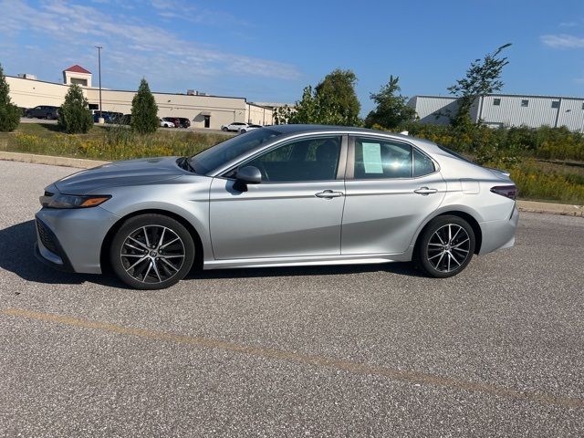 2021 Toyota Camry SE