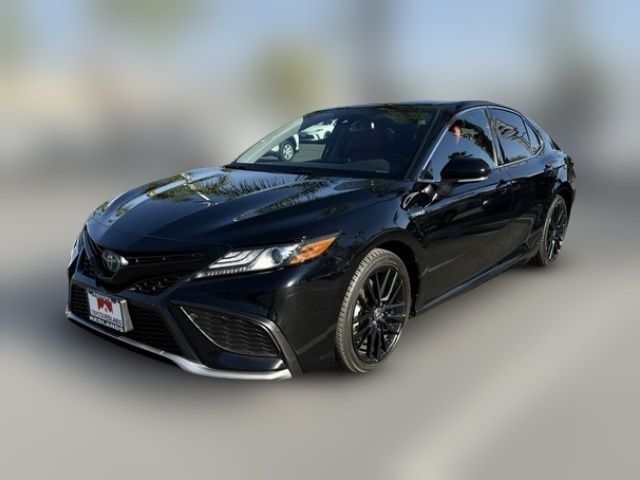 2021 Toyota Camry Hybrid XSE