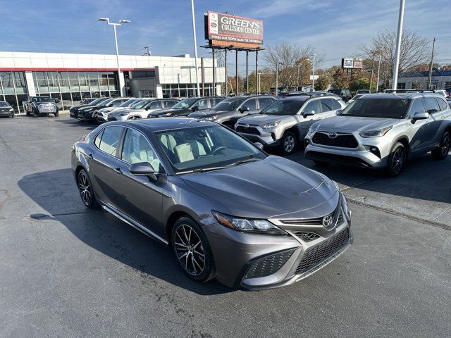 2021 Toyota Camry SE