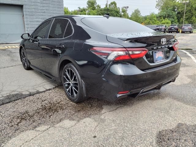 2021 Toyota Camry SE Nightshade